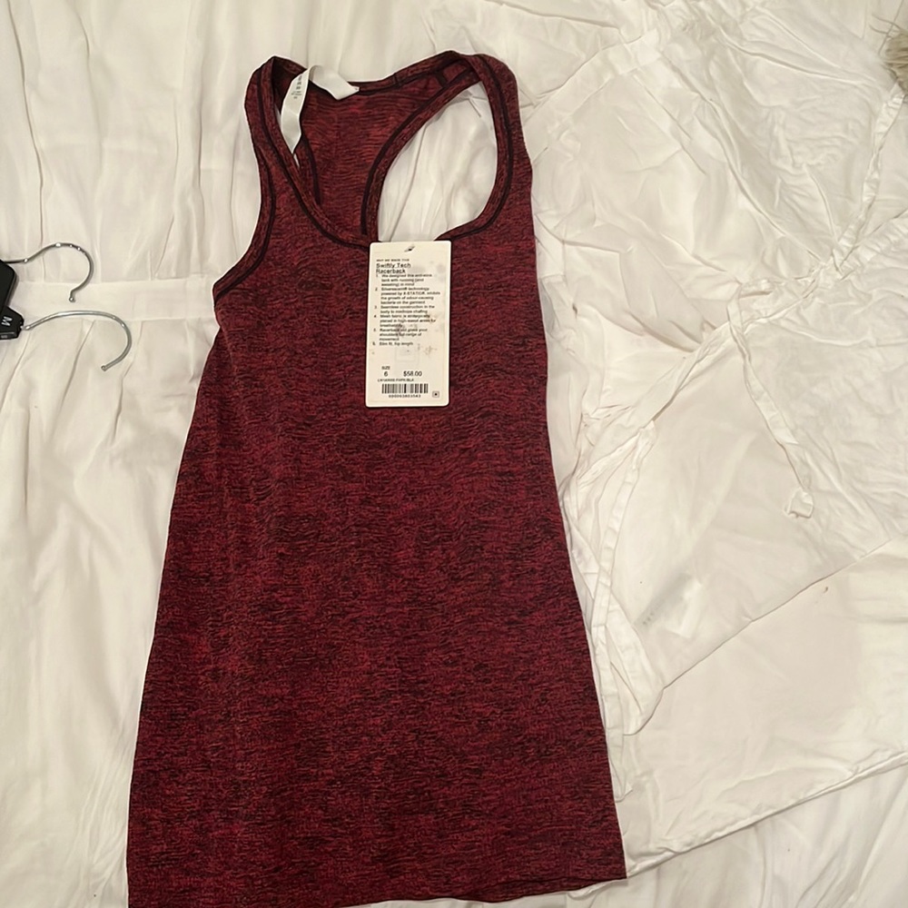 Lulu lemon Swiftly Tech Razorback